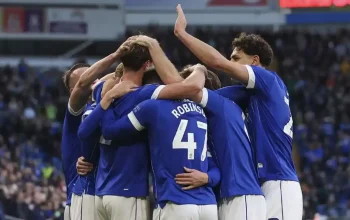 AS Roma Alami Kejutan di Tangan Cardiff City, Kesiapan untuk Liga Champions Dipertanyakan