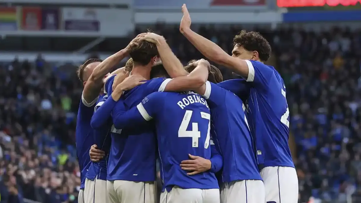 AS Roma Alami Kejutan di Tangan Cardiff City, Kesiapan untuk Liga Champions Dipertanyakan