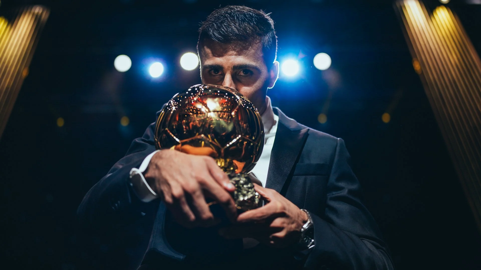 Ballon d'Or 2026: Rodri, Pemain yang Mengundang Kontroversi dan Kini Jadi Target Utama Real Madrid