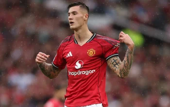 Bayern Munich Ingin Pinjam Benjamin Sesko, Manchester United Siap Menghadapi Masalah