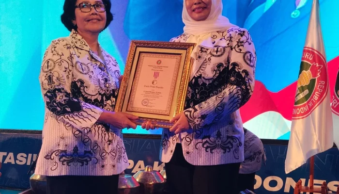 Bupati-Bupati di Indonesia Raih Penghargaan dan Menghadapi Tantangan