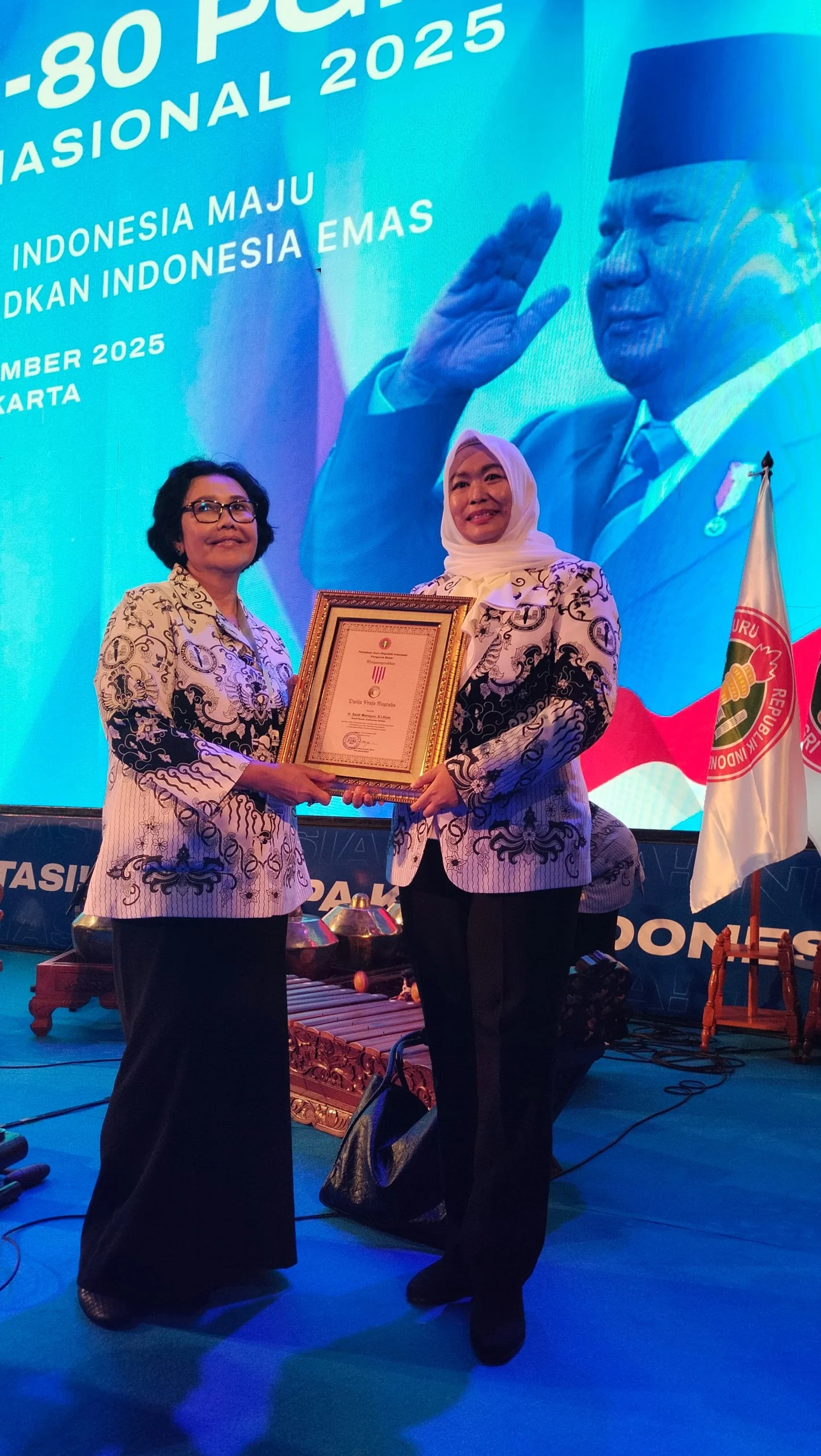 Bupati-Bupati di Indonesia Raih Penghargaan dan Menghadapi Tantangan