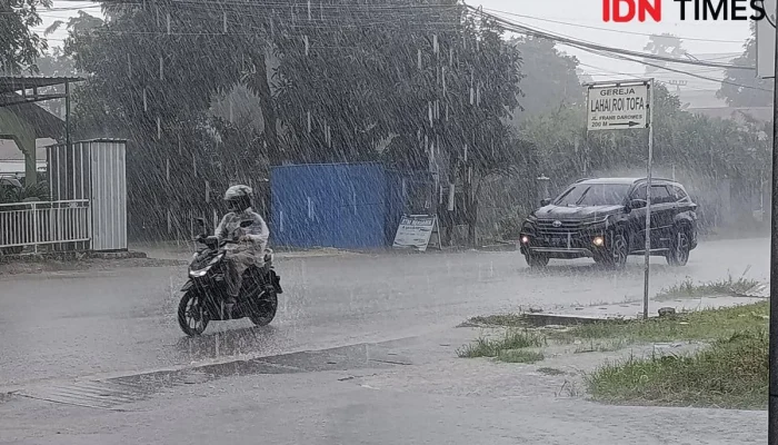 Cuaca Ekstrem: Hujan dan Kekeringan Mengancam Indonesia