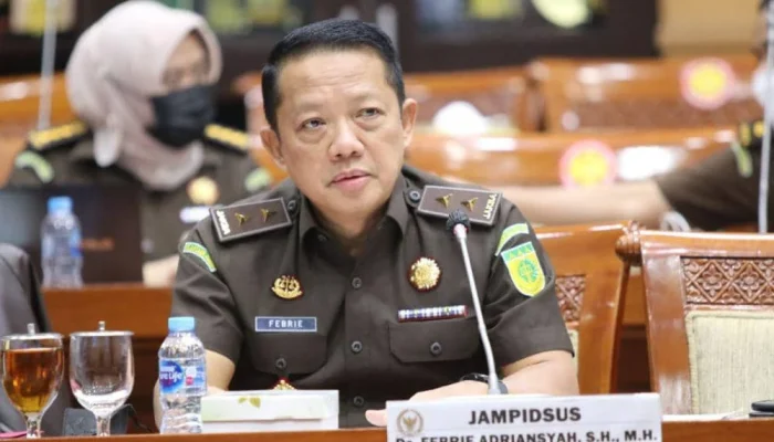 Eks Jampidsus Febrie Adriansyah Diperiksa Kejaksaan Agung, Kasus TPPU Semakin Hangat