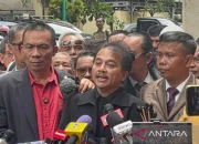Ganti Rugi Rp206 Juta Roy Suryo: Antara Hukum dan Keadilan