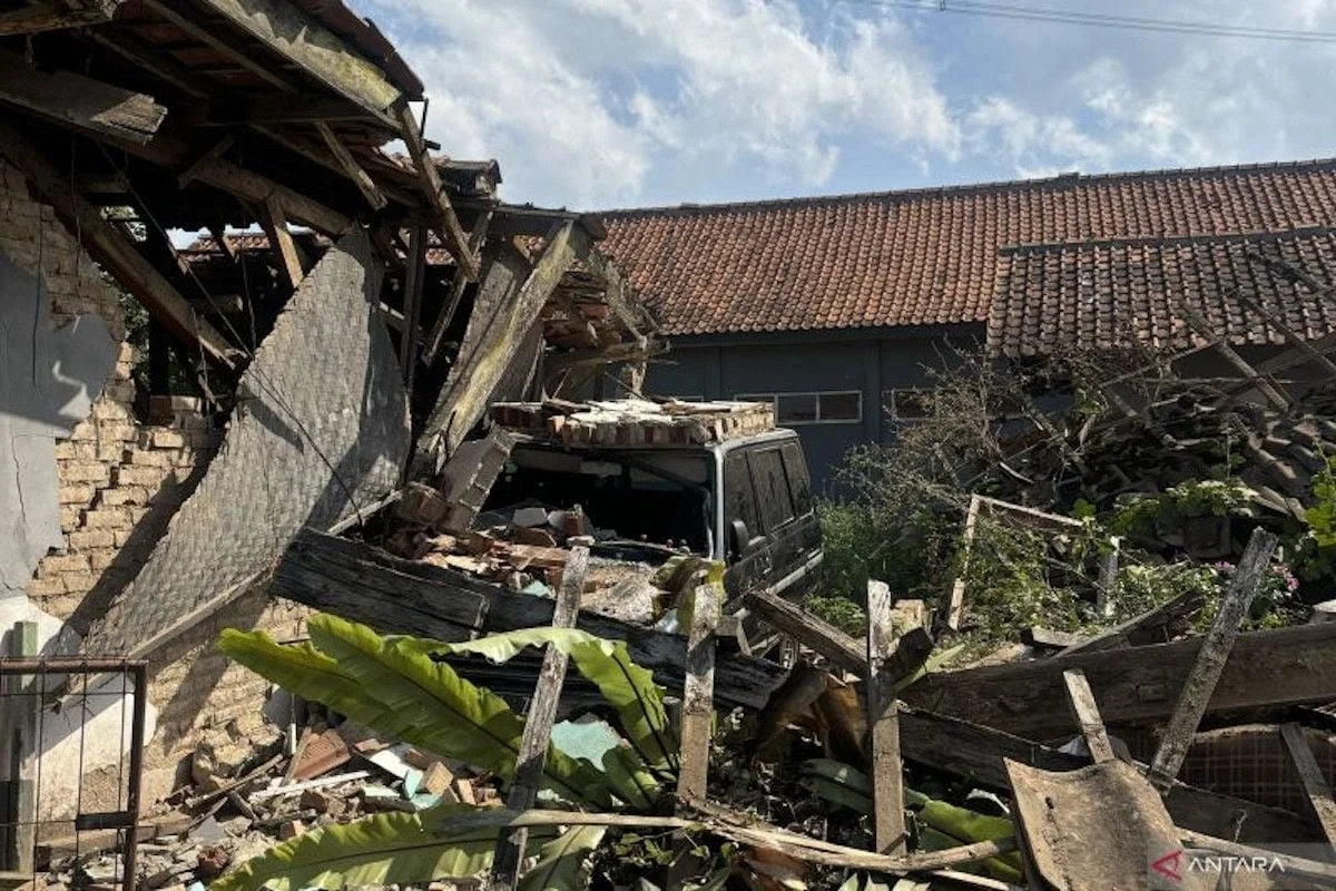Gempa Bandung: Antara Kegelisahan dan Perjuangan Musik Balada