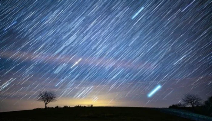 Hujan Meteor Perseid 2026: Fenomena Langit yang Paling Dinantikan