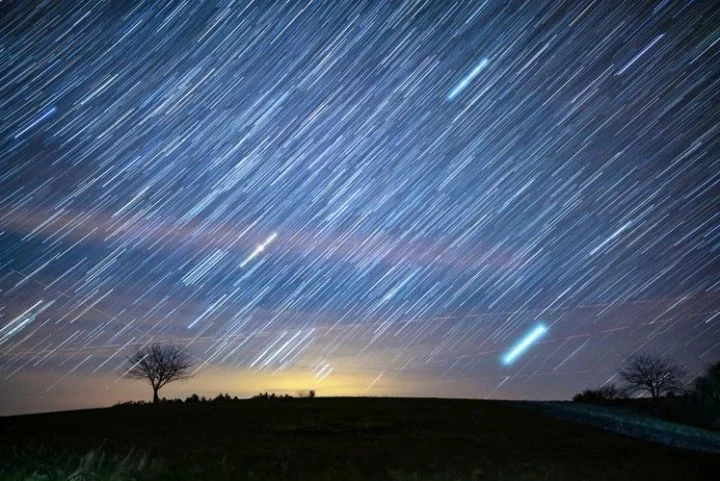 Hujan Meteor Perseid 2026: Fenomena Langit yang Paling Dinantikan