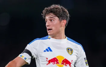 James Trafford dan Leeds United: Dari Pertandingan Persahabatan hingga Potensi Pemain Muda