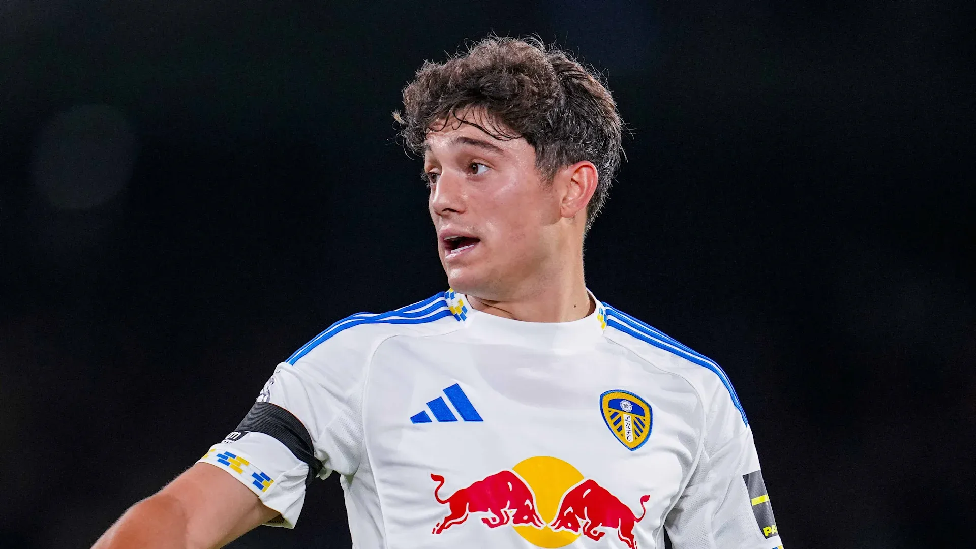 James Trafford dan Leeds United: Dari Pertandingan Persahabatan hingga Potensi Pemain Muda