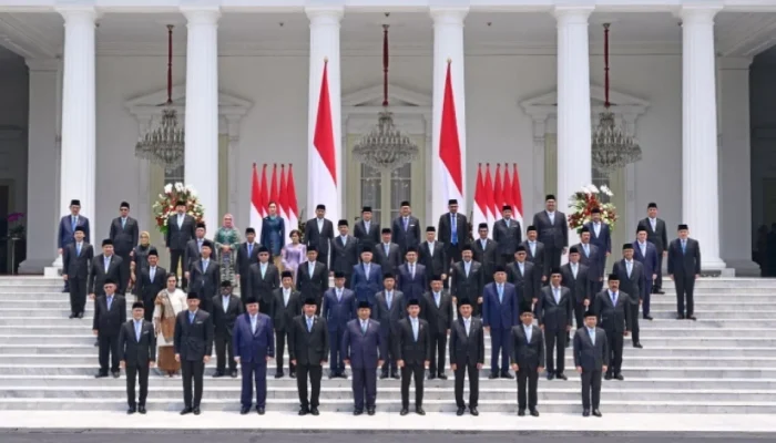Kabinet Bayangan Indonesia: Mengevaluasi Kinerja Pemerintahan Prabowo