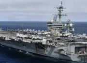 Kapal Induk USS Abraham Lincoln Menghadapi Krisis Moril dan Tekanan Psikologis