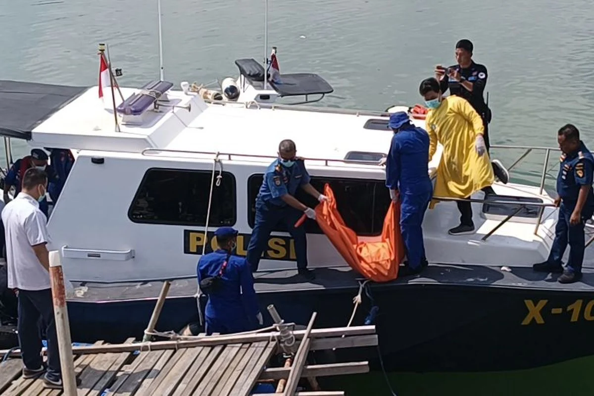 Kapal Mutiara Sentosa 2 Terbakar di Perairan Sumenep, 5 Penumpang Meninggal