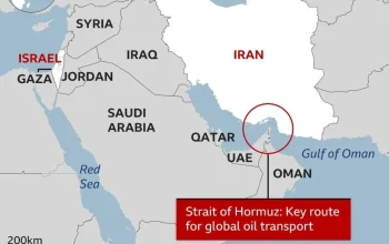 Kapal Tanker Arab Saudi Diserang di Selat Hormuz, Harga Minyak Dunia Melonjak