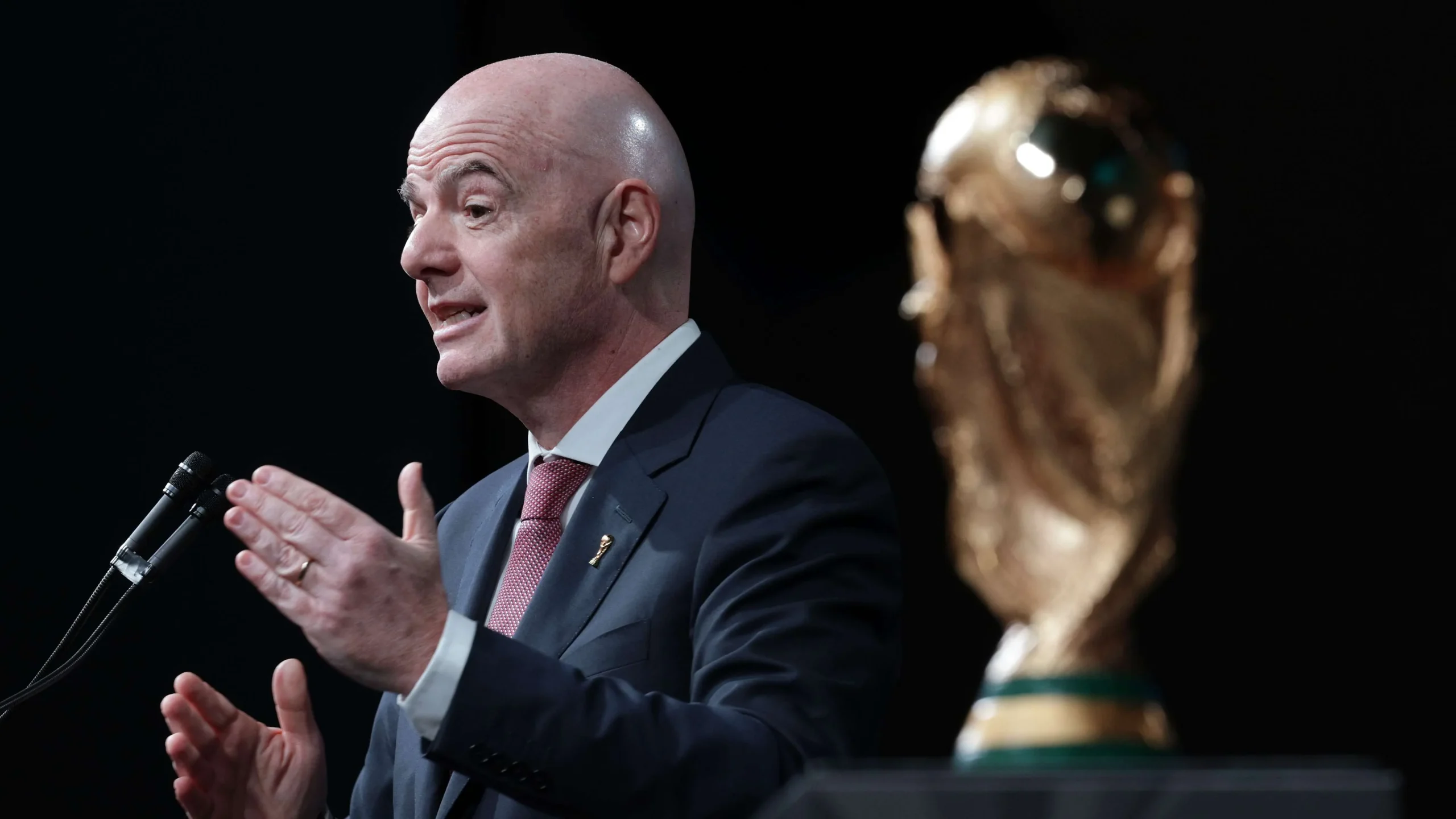 Krisis Kepemimpinan FIFA: Infantino Dibayangi oleh Kritik dan Tuntutan Mengundurkan Diri