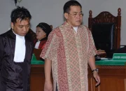 Kuasa Hukum Menyoroti Kejanggalan Penyidikan Febrie Adriansyah