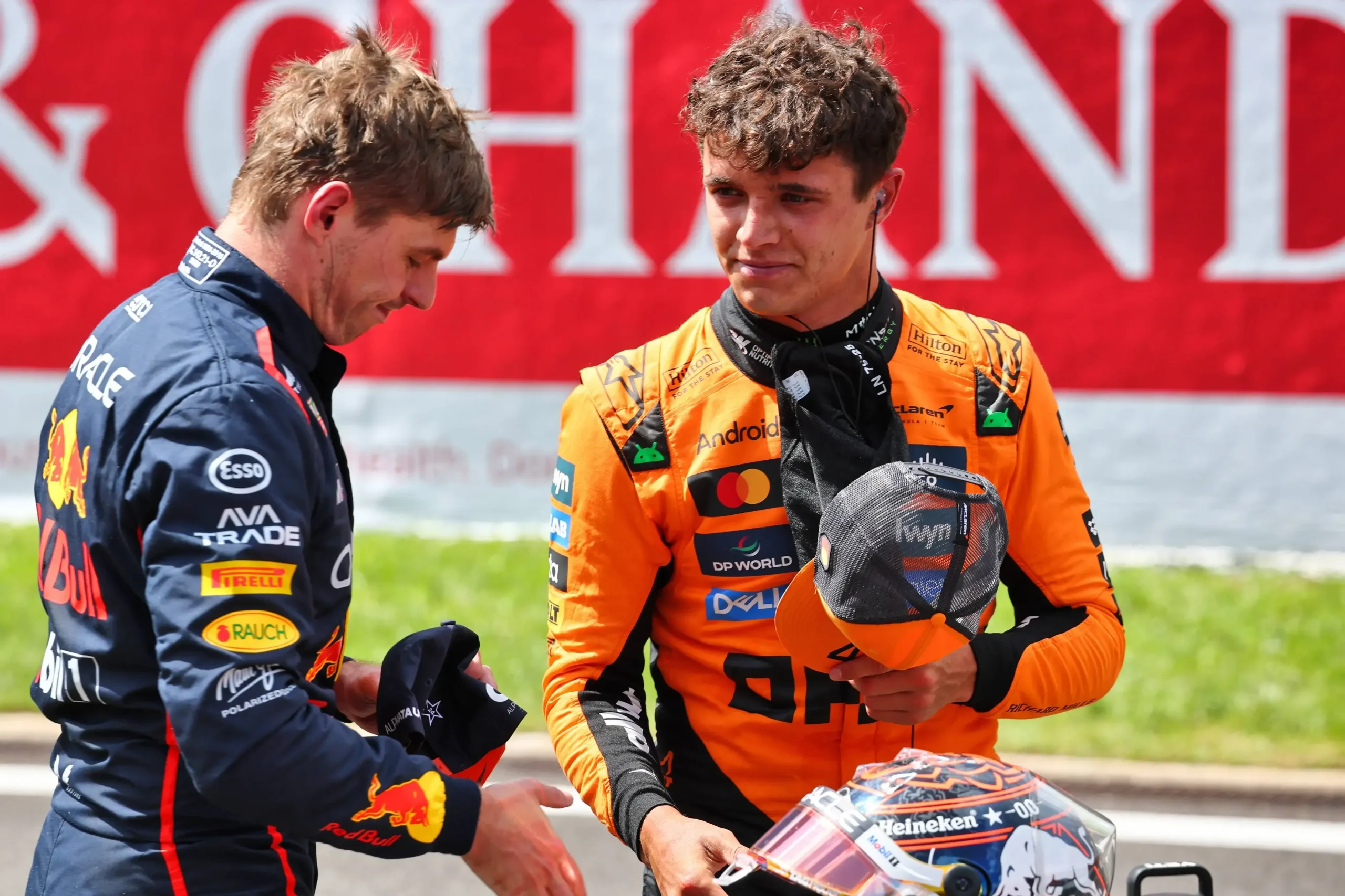 Lando Norris Dikecam dan Max Verstappen Jadi Topik Perbincangan
