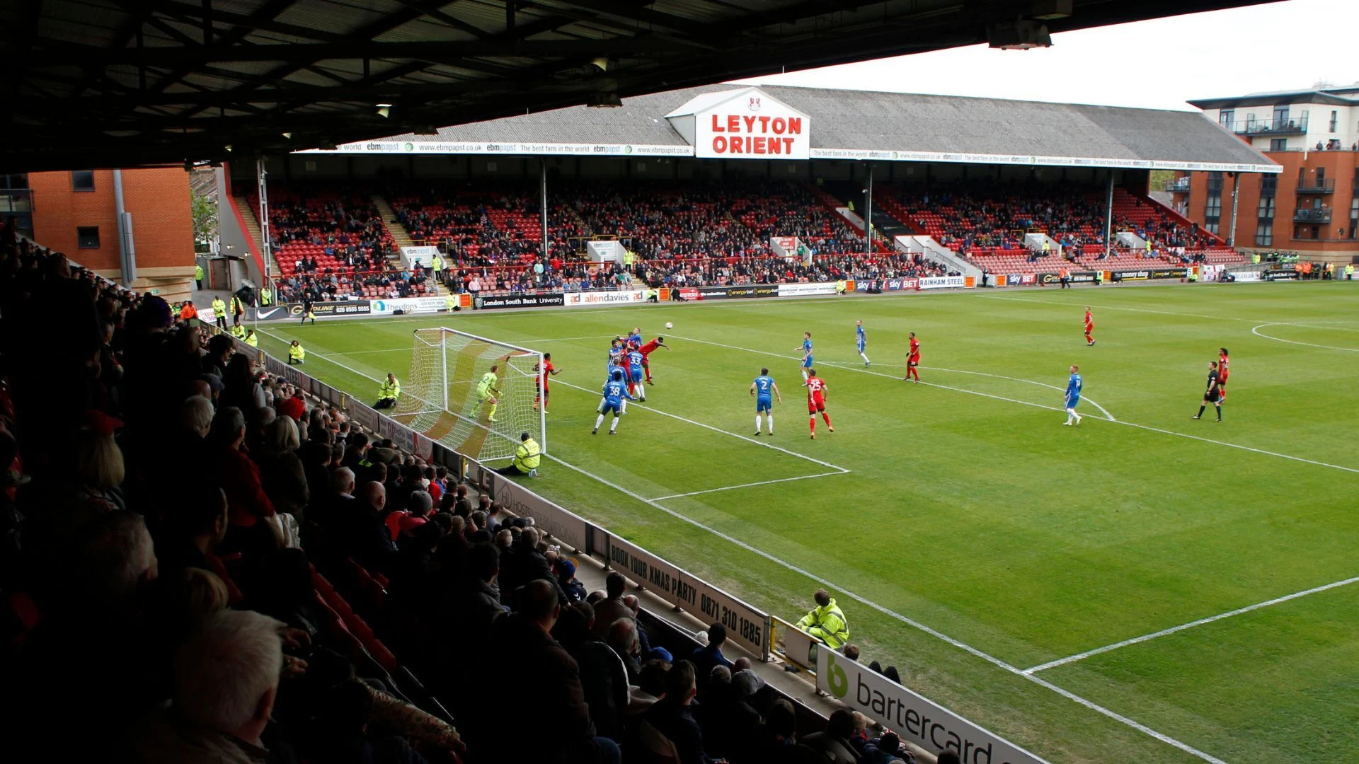 Leyton Orient Menang 2-0 Atas Oxford United di League Cup