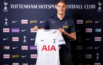 Liga Belanda: Tottenham Hotspur Perpanjang Kontrak Micky van de Ven dan Kabar Terkini Lainnya