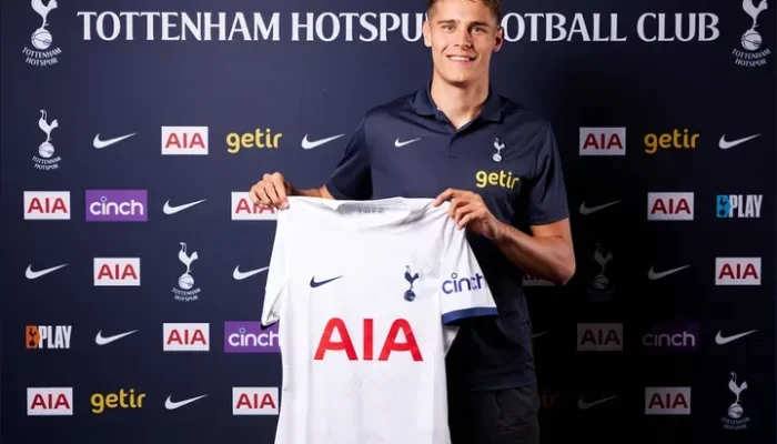 Liga Belanda: Tottenham Hotspur Perpanjang Kontrak Micky van de Ven dan Kabar Terkini Lainnya
