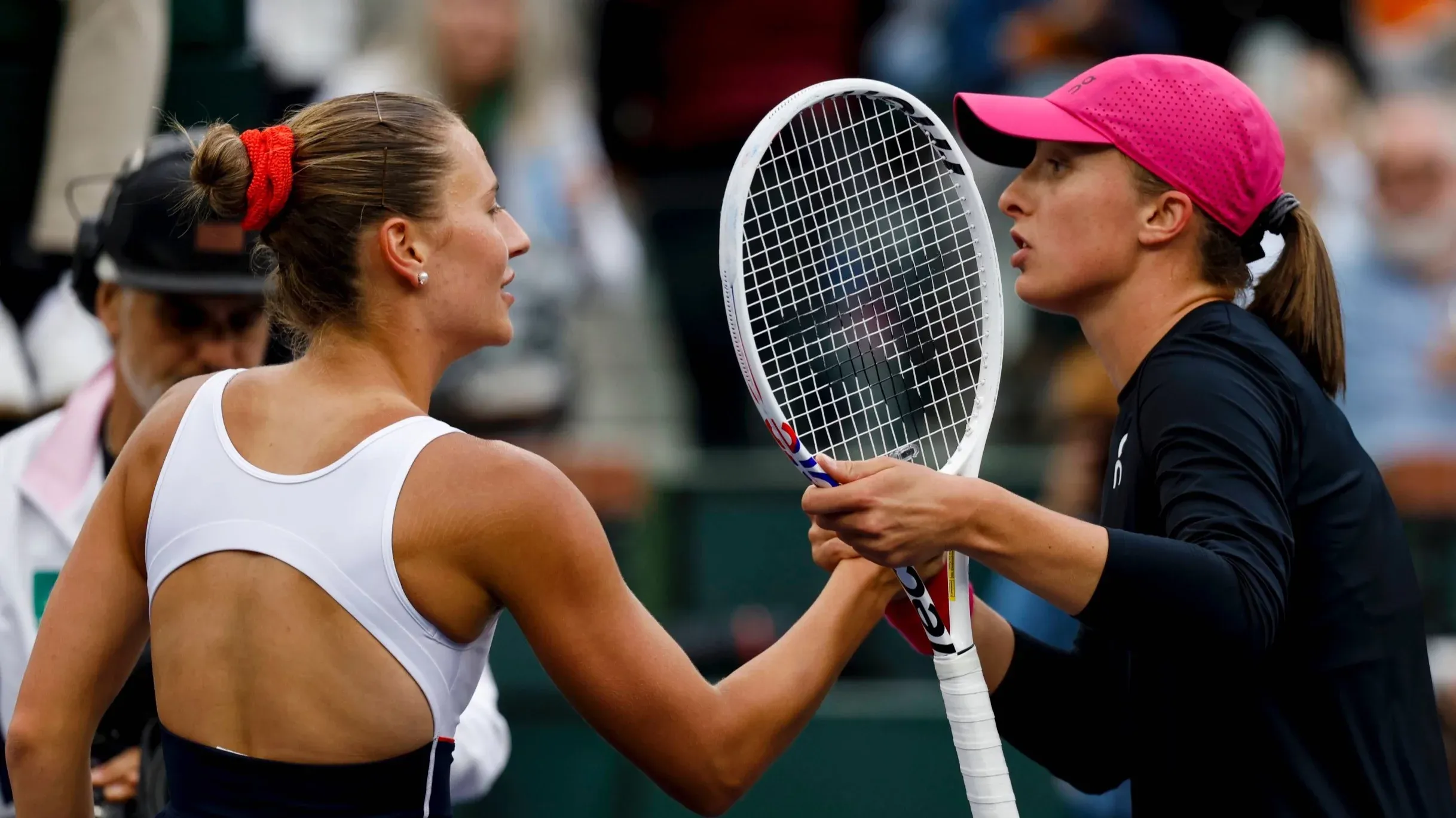 Marta Kostyuk dan Iga Swiatek Jadi Sorotan di Dunia Tenis