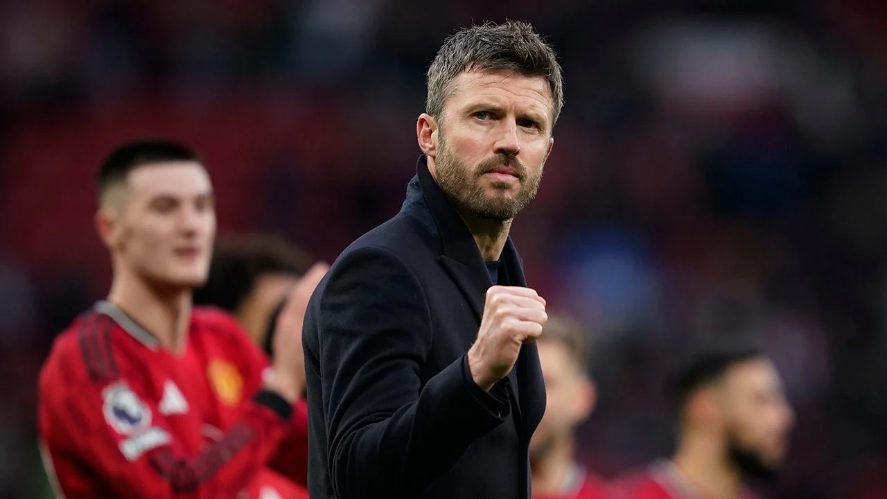 Michael Carrick Ingin Manchester United Membeli Pemain Lagi