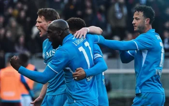 Napoli Hadapi Persaingan Sengit di Bursa Transfer