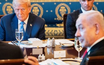 Netanyahu dan Trump dalam Perundingan Damai Gaza, Sementara Israel Melanjutkan Serangan