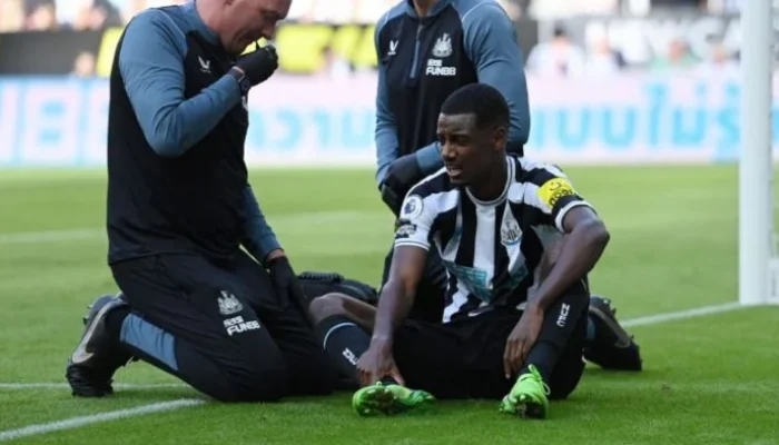 Newcastle United Menghadapi Tiga Minggu Kritis di Awal Musim