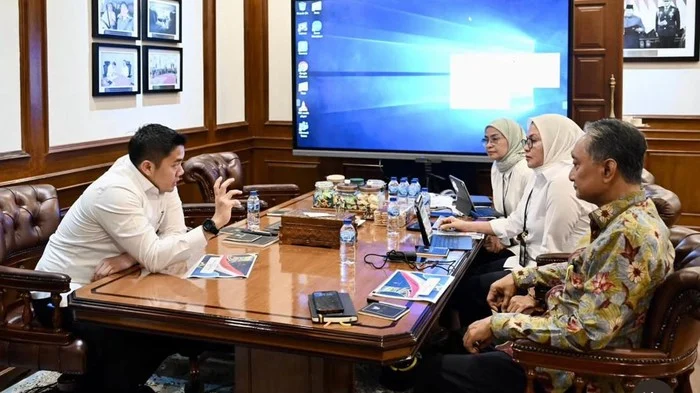 Pertemuan Andi Syamsuddin Arsyad dengan Seskab Teddy: Membahas Investasi dan Hilirisasi