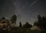 Puncak Hujan Meteor Perseid: Fenomena Langit yang Menarik Perhatian