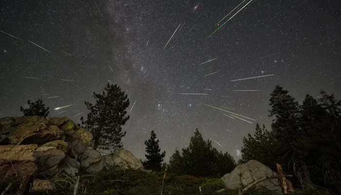 Puncak Hujan Meteor Perseid: Fenomena Langit yang Menarik Perhatian