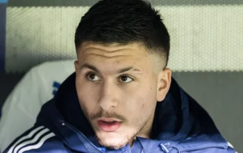 Roony Bardghji Cedera, Aston Villa dan Klub Lain Kehilangan Peluang