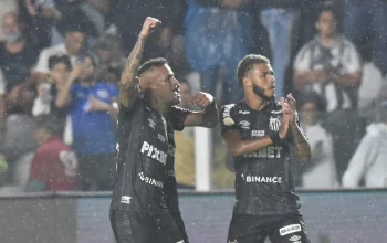 Santos vs Athletico-PR: Furacão Silencia a Vila Belmiro dengan Kemenangan 2-0