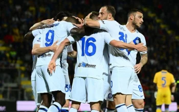Schalke 04 Siap Hadapi Musim Baru: Pemain Cedera dan Pertarungan Posisi