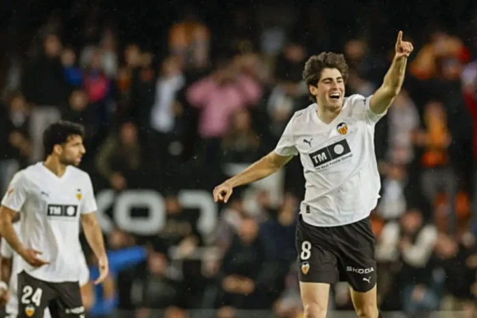 Sevilla FC Mencuri Perhatian dengan Kemenangan Dramatis 2-1 atas Rayo Vallecano