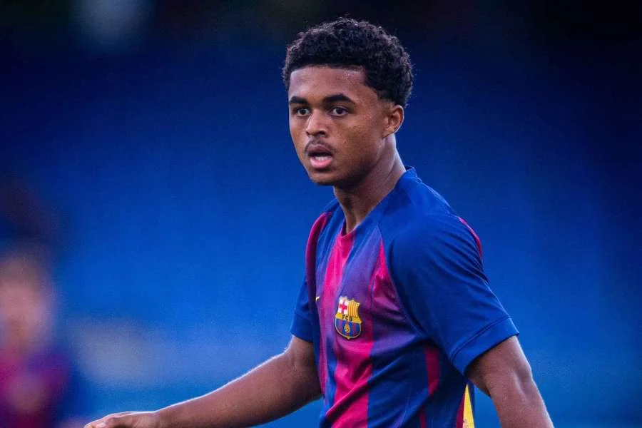 Shane Kluivert dan Hamza Abdelkarim Membuat Kesempatan di Tim Utama Barcelona