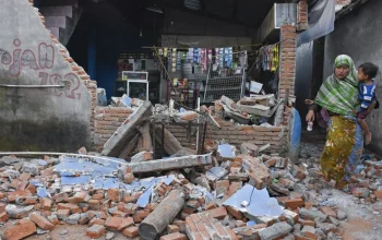 Terremoto Indonesia: Puluhan Meninggal dan Ribuan Mengungsi