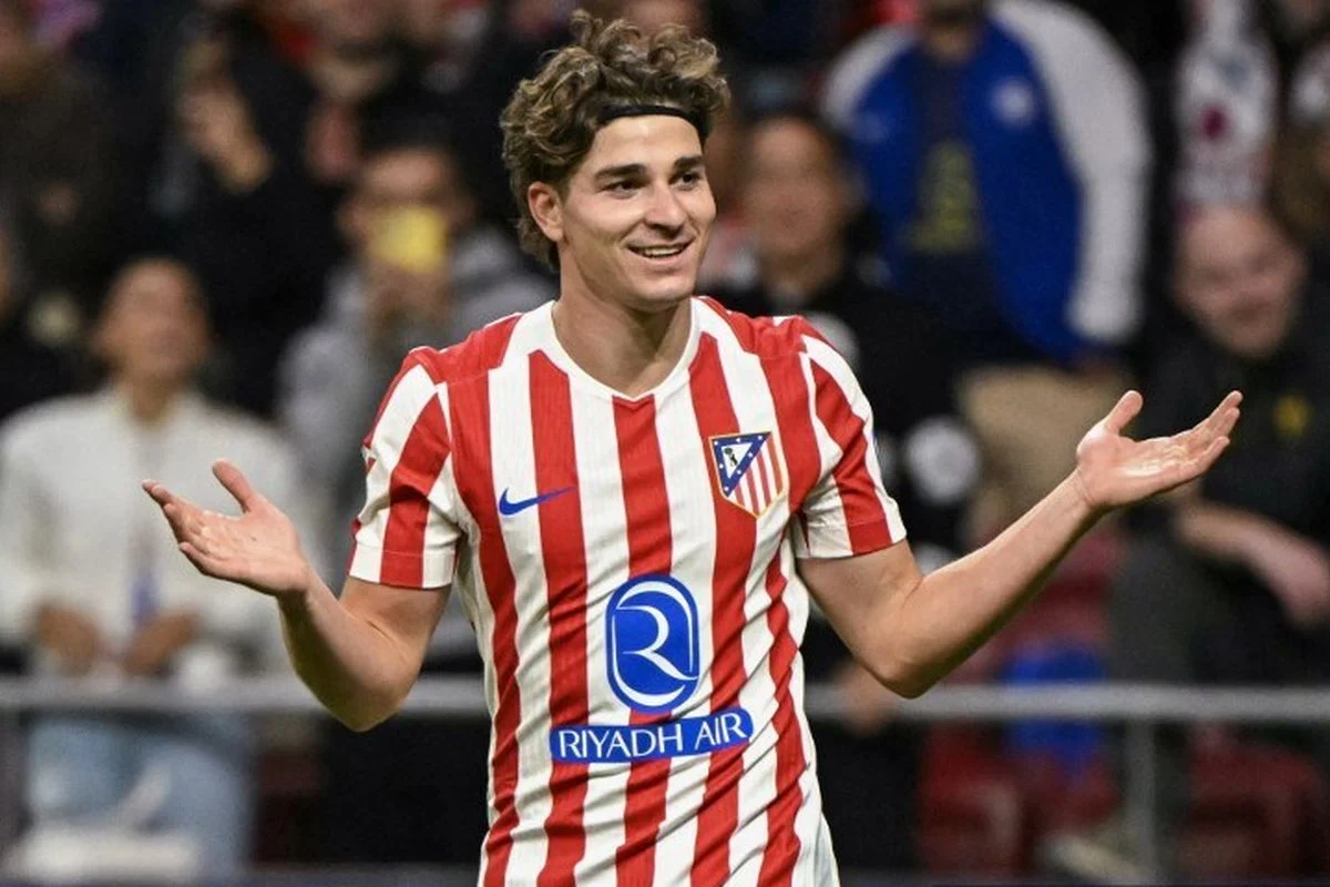 Transfer Julian Alvarez Terhambat, Barcelona dan Atletico Madrid Belum Mencapai Kesepakatan
