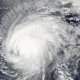 Typhoon Dolphin Menghantam Cina, Ribuan Penerbangan Dibatalkan dan Warga Diungsikan