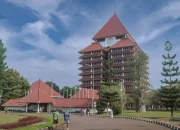 Universitas Republik Indonesia: Apakah Indonesia Membutuhkan Perguruan Tinggi Baru?